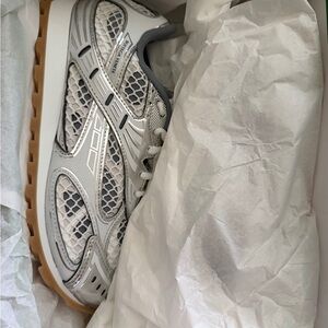 Bottega Veneta Orbit Sneakers